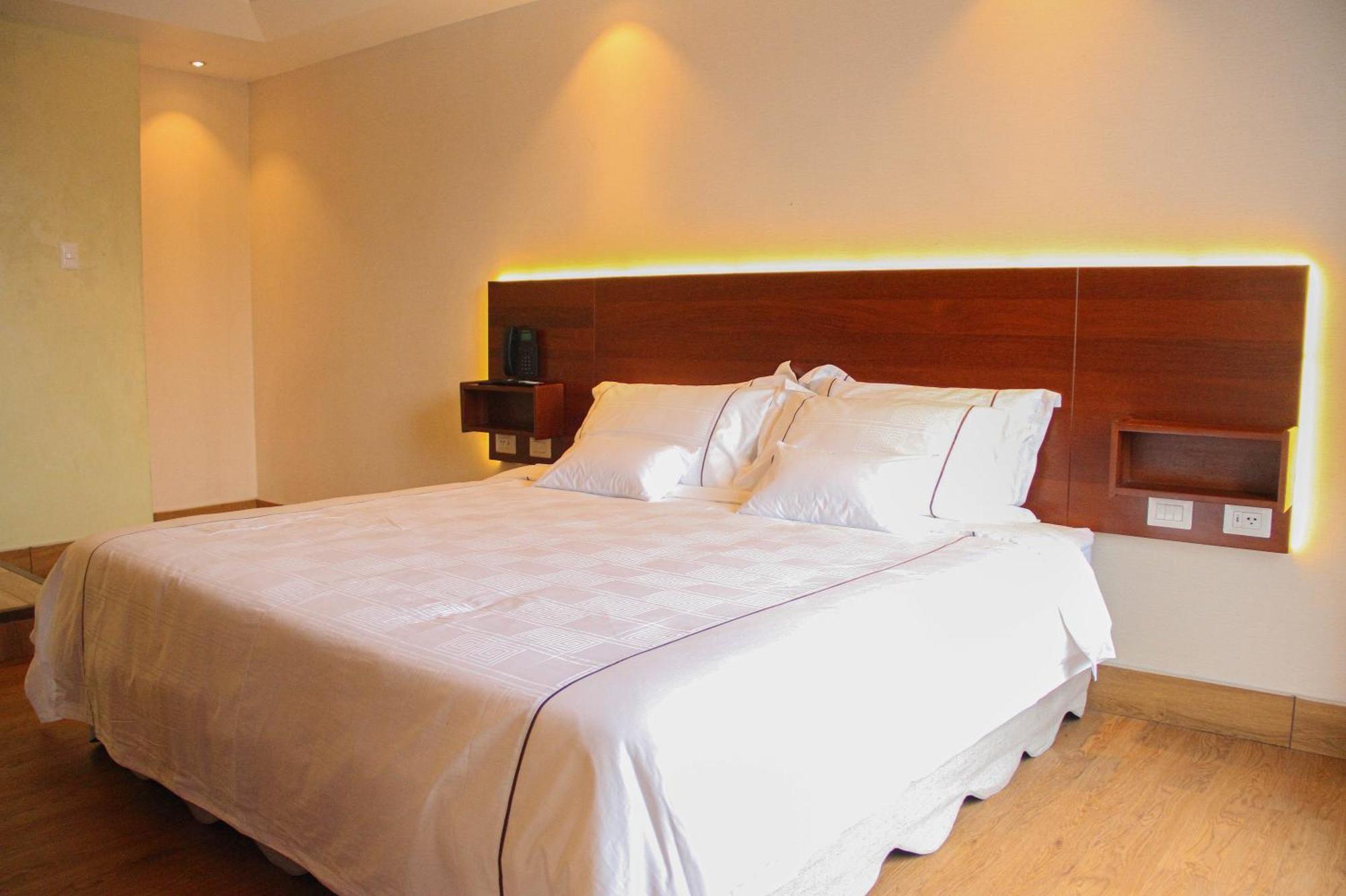 Hotel De Turistas Iquitos Bagian luar foto